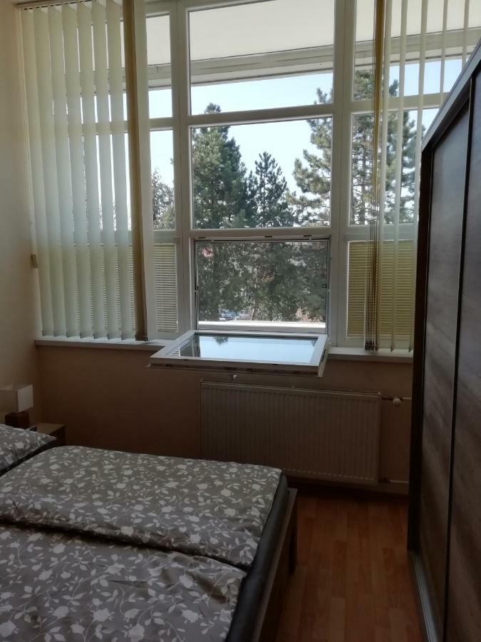 Apartman Lux Prešov Esterno foto