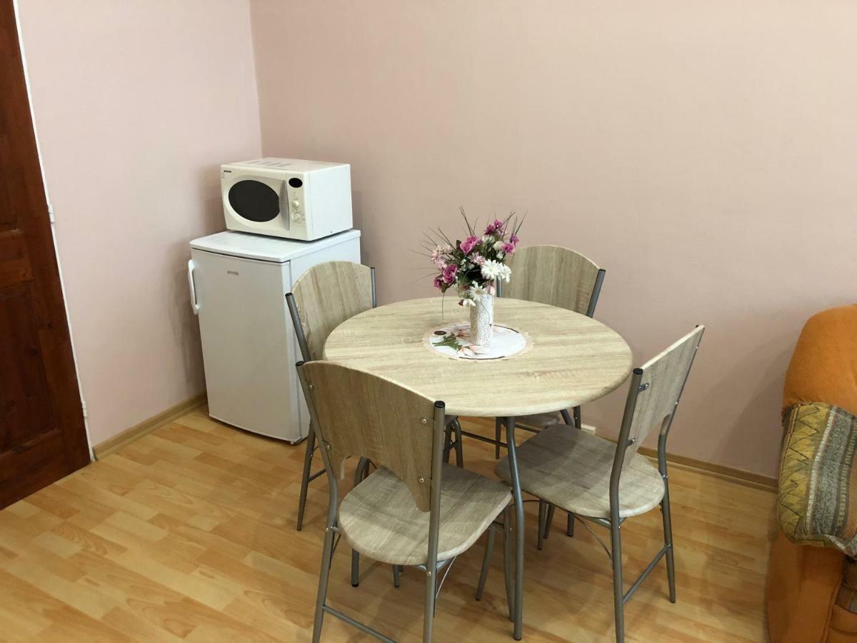 Apartman Lux Prešov Esterno foto